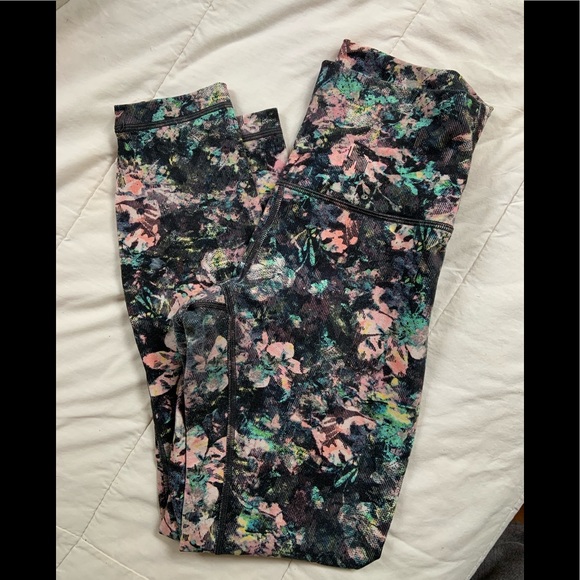 Bright and cheerful winder under crops - Picture 1 of 2